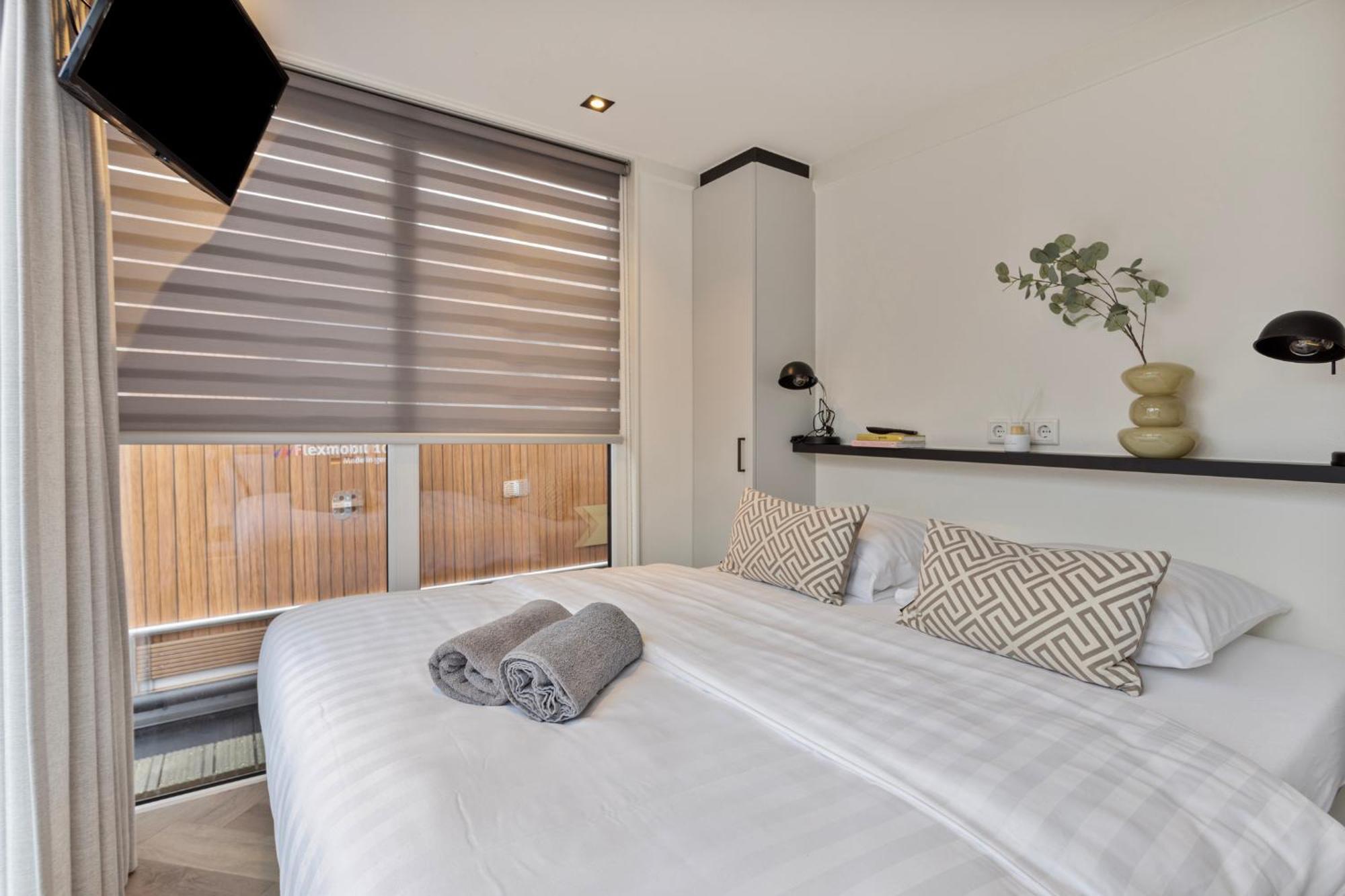 Luxurious Waterloft Near Beach And Centre By Weltevreden Experience Ζεεβόλντε Εξωτερικό φωτογραφία