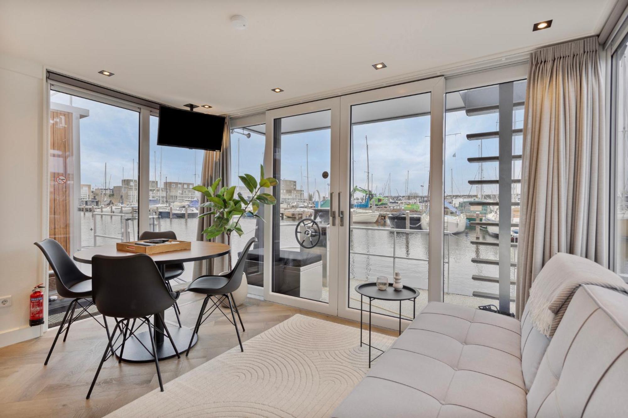 Luxurious Waterloft Near Beach And Centre By Weltevreden Experience Ζεεβόλντε Εξωτερικό φωτογραφία