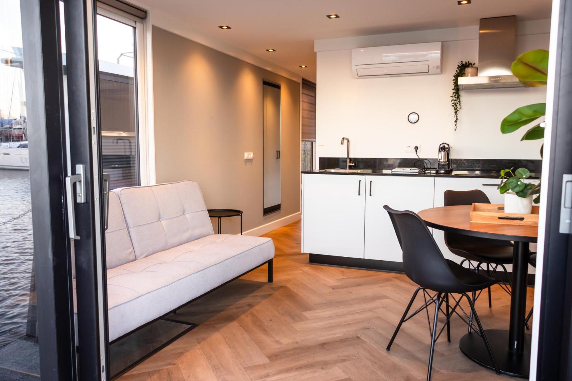 Luxurious Waterloft Near Beach And Centre By Weltevreden Experience Ζεεβόλντε Εξωτερικό φωτογραφία
