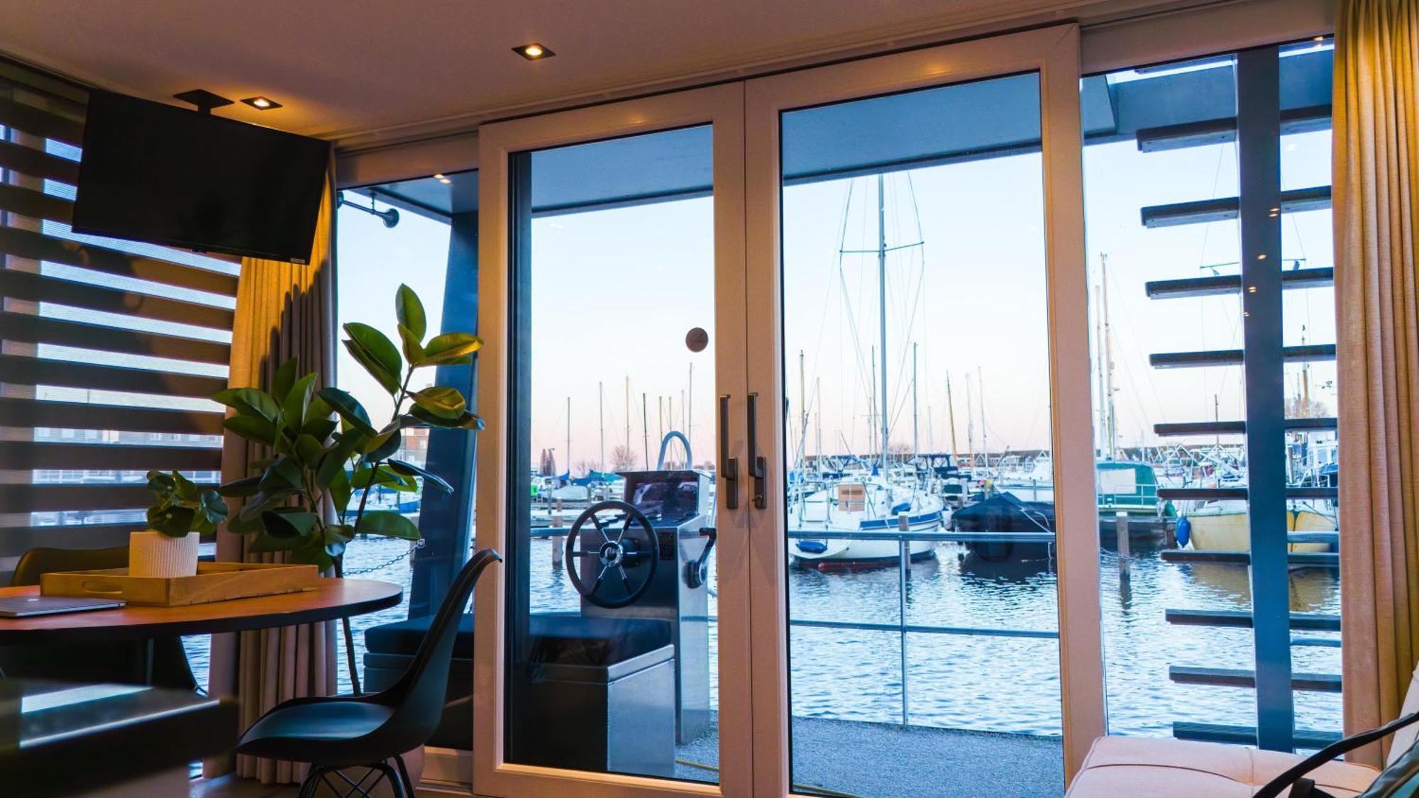 Luxurious Waterloft Near Beach And Centre By Weltevreden Experience Ζεεβόλντε Εξωτερικό φωτογραφία